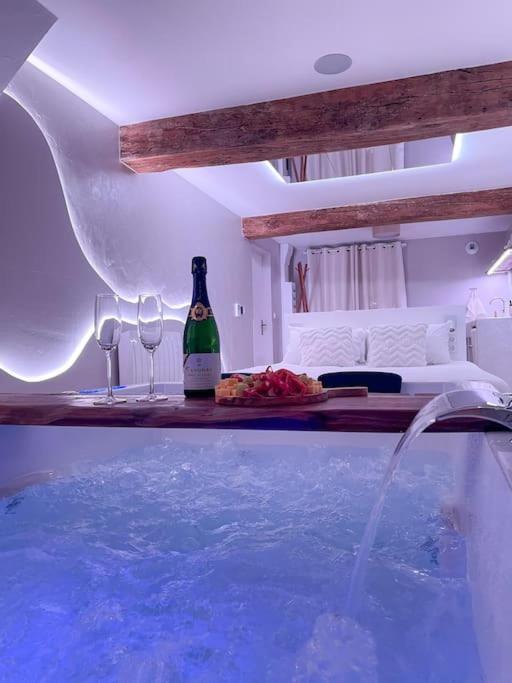 A La Folie - Loft & Spa Montrevault Zewnętrze zdjęcie