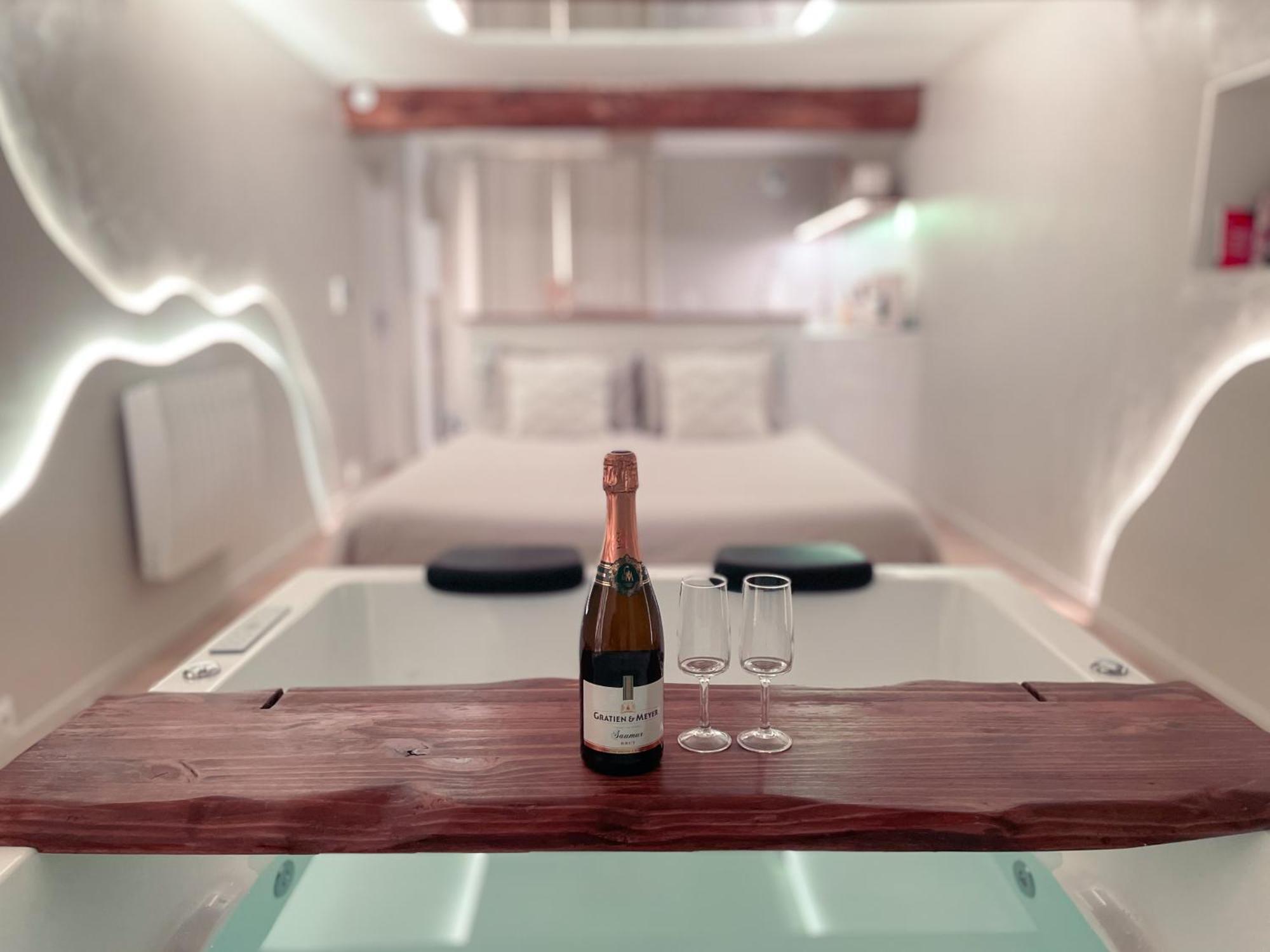 A La Folie - Loft & Spa Montrevault Zewnętrze zdjęcie